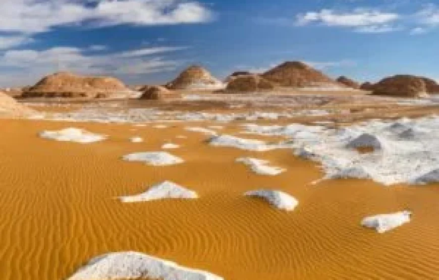 White Desert Overnight tour from Cairo
