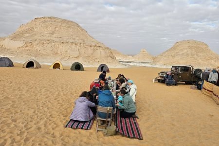 White Desert Overnight tour from Cairo