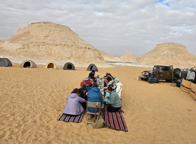 White Desert Overnight tour from Cairo