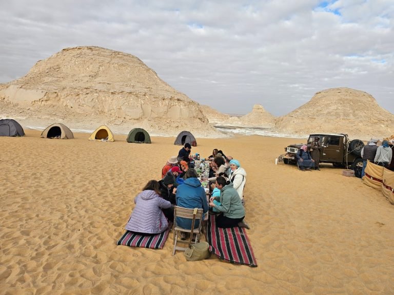White Desert Overnight tour from Cairo 2Days