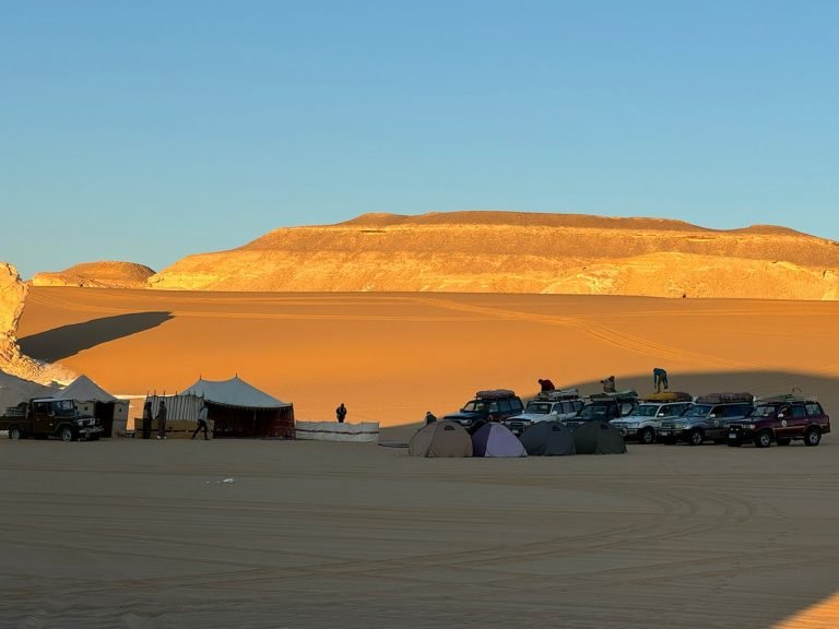 4 Days – 3 Nights Camping Black and White Desert